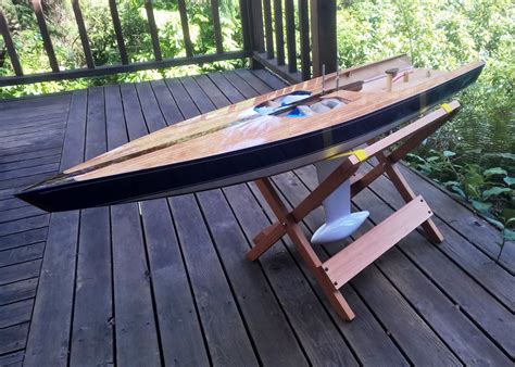 RC Sailboat Stand & Pictures of the Star 475 Cedar Hull