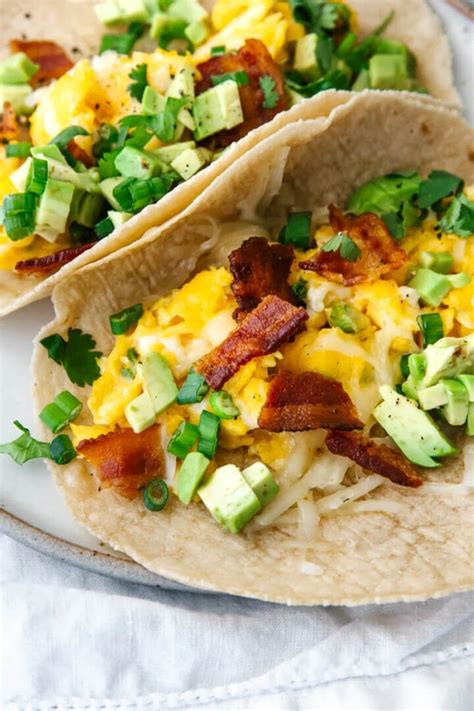 Easy Breakfast Tacos - Downshiftology