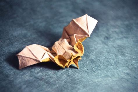 12 Spooky Origami Halloween Bats