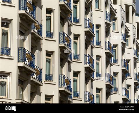 ROOMS FACADE OF HOTEL MARTINEZ CANNES FRANCE - FRENCH RIVIÉRA ALPES MARITIMES - CANNES PALACE ...