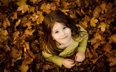 Wallpaper : sunlight, forest, fall, model, children, smiling, emotion, fallen leaves, spring ...