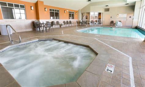 Drury Inn & Suites Cincinnati Sharonville - Drury Hotels