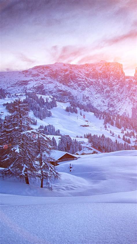 Skiing Mountains Wallpaper