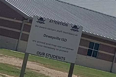 Deweyville and Vidor Schools Show "Armed Staff" Signs On Campus