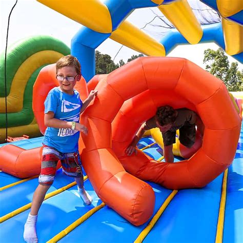 The Giant @ Big Bounce Australia | Can You Slay The Giant?