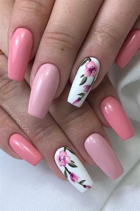 23 Light Pink Nail Designs and Ideas to Try - Estella K. - Pretty nails in 2020 | Light pink ...