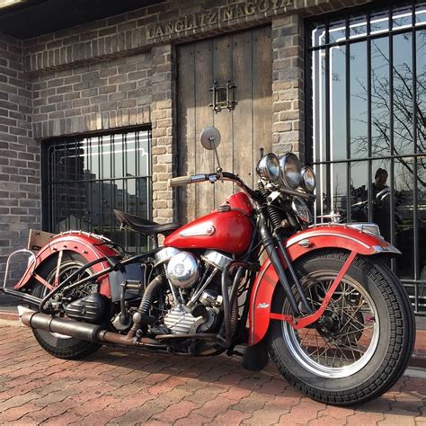 Biker Switchboard: 1948 Harley Panhead