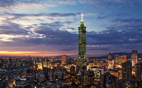 The Taipei 101 was officially classified as the world's tallest ...