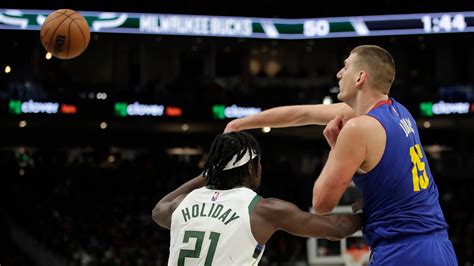 Nikola Jokic, Nuggets rout defending champ Bucks 136-100 | Fox News