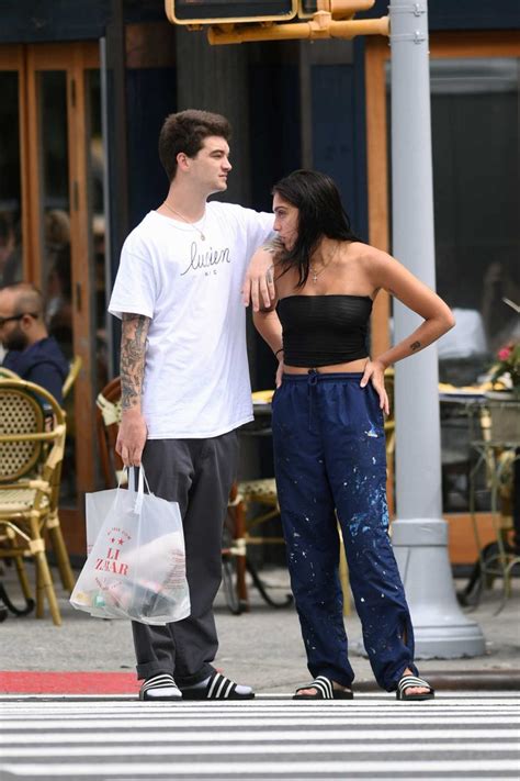 Lourdes Leon Goes Shopping With Her Boyfriend in the Upper East Side of NYC 08/08/2017-3 ...