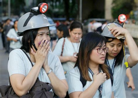 Earthquake hits Philippines, kills 3 as thousands flee area near Manila