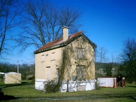 Oak Hill, OH (Jackson County) - An abandoned water building north of ...