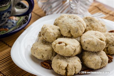 Mexican walnut cookies (Polvorones). Recipe | Cocina Muy Facil