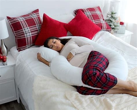 Best Pregnancy Pillows 2020 - Wife's Choice