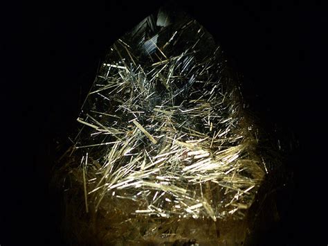 Mineral Monday: Rutile - Scienceline