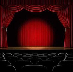 J'aime aller au cinema | Theatre scene, Theatre curtains, Red curtains