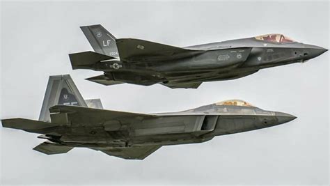 F-22 Raptor vs. F-35 Lightning II: Strengths and Shortcomings of America's Stealth Fighters