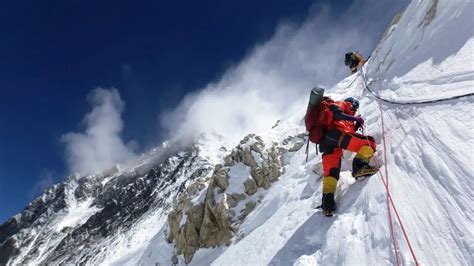 FAILED EVEREST CLIMBER SUES GUIDE | THE ADVENTURE BLOG