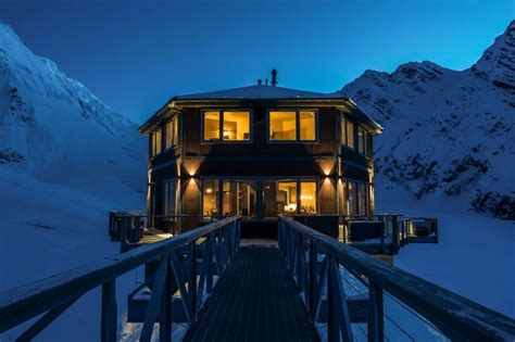 This Alaska Hotel Was Just Named One Of The Best In The World And It's Not Hard To See Why