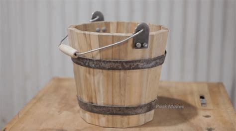 Create A New Vintage Wooden Bucket Out Of Scrap Wood. - Page 2 of 2 - BRILLIANT DIY