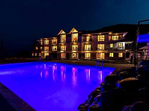 Top 20 Luxury Hotels in Pokhara - Sara Lind's Guide 2020