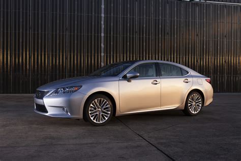 2014 Lexus ES Review, Ratings, Specs, Prices, and Photos - The Car Connection