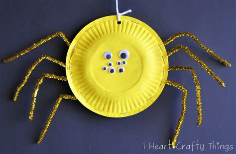 Paper Plate Spiders - Active Family Magazine