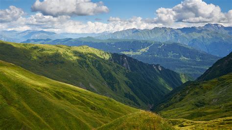 Hiking from Mazeri to Ushguli | Undiscovered Landscapes