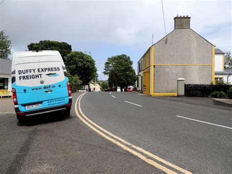 Delivery van, Culdaff © Kenneth Allen cc-by-sa/2.0 :: Geograph Britain and Ireland