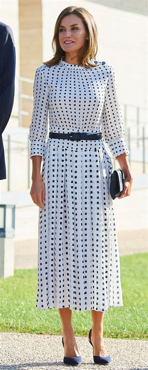 Massimo Dutti Pleated Dress with Two-Tone Print - Queen Letizia Dresses - Queen Letizia Style