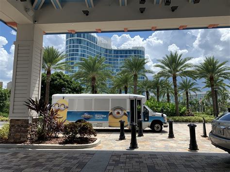 Guide to Universal SuperStar Shuttle Orlando - Universal Airport ...