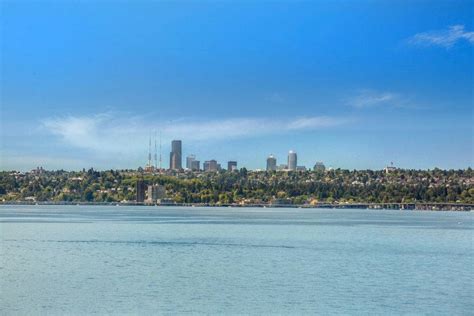 Front And Center Views Of Lake Washington, 2 Bedroom, 1.75 Bath Condominium, Downtown Kirkland ...