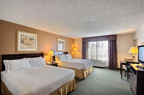 Discount Coupon for Holiday Inn Express Hotel & Suites Oshkosh in ...