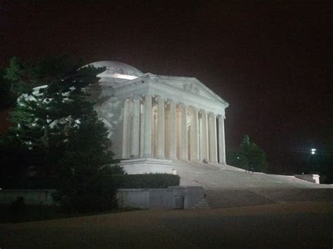 Jefferson Monument | The Jefferson Monument at night. | Zachary Nelson | Flickr