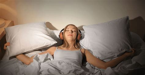 How Can Binaural Beats Help You Sleep Better? | Psychology Today