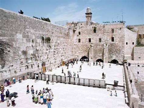 Why Jerusalem matters - RELIGIONS! WHAT ARE THEY? WHAT DO THEY DO?