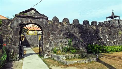 Capul Church and Municipal Hall