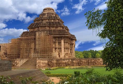 Sun Temple. General view for the temple of the Surya. Konark, Orissa ...