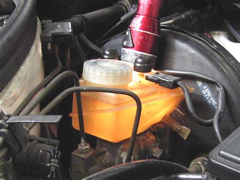 Brake fluid color change - PeachParts Mercedes-Benz Forum