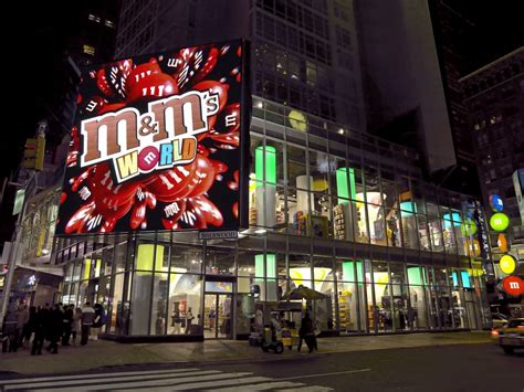 M&M's World in Times Square - De La Garza Architecture