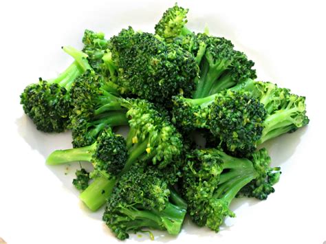 How to Cook Broccoli - Poor Man's Gourmet Kitchen