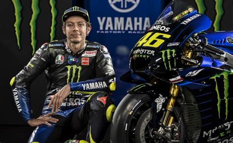 MotoGP: Valentino Rossi Announces His Retirement