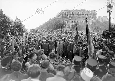 World War II. General de Gaulle surrounded by personalities