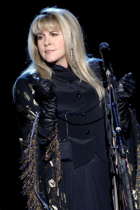 In Photos: Stevie Nicks' Iconic Style | Stevie nicks, Stevie, Stevie ...