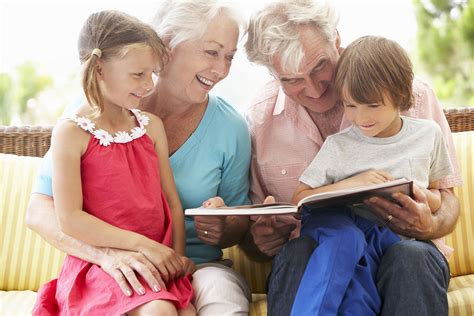 How Time with Grandchildren Improves Seniors’ Health | Rosewood Village