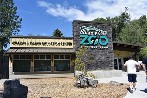 Idaho Falls Zoo - Utah's Adventure Family