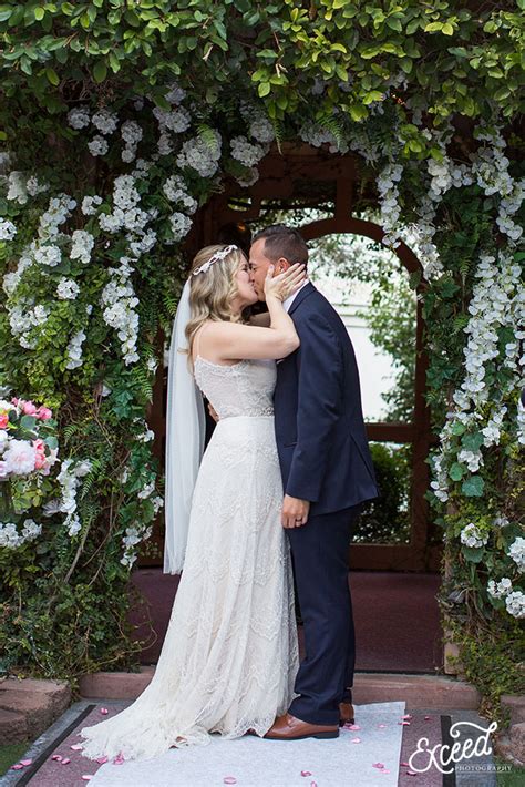 Las Vegas Wedding at Flamingo Gazebo - Creative Las Vegas Wedding Photographer