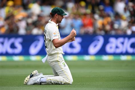 Ashes 2021: [Watch] Josh Hazlewood takes a composed low catch in the ...