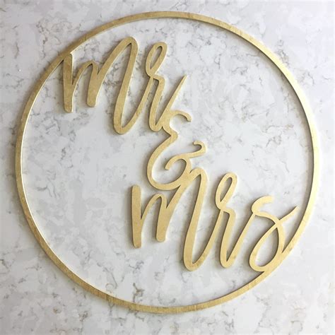 Mr & Mrs Circle Sign / Wedding Sign / Mr and Mrs Sign / Mr and Mrs Cutout / Wedding Backdrop ...