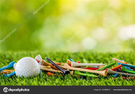 Golf tees with ball Stock Photo by ©antpkr 161069512